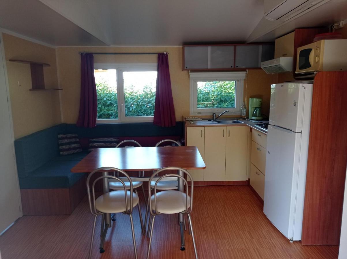 LE FIGUIER mobil home 6 personnes Limogne-en-Quercy Bagian luar foto